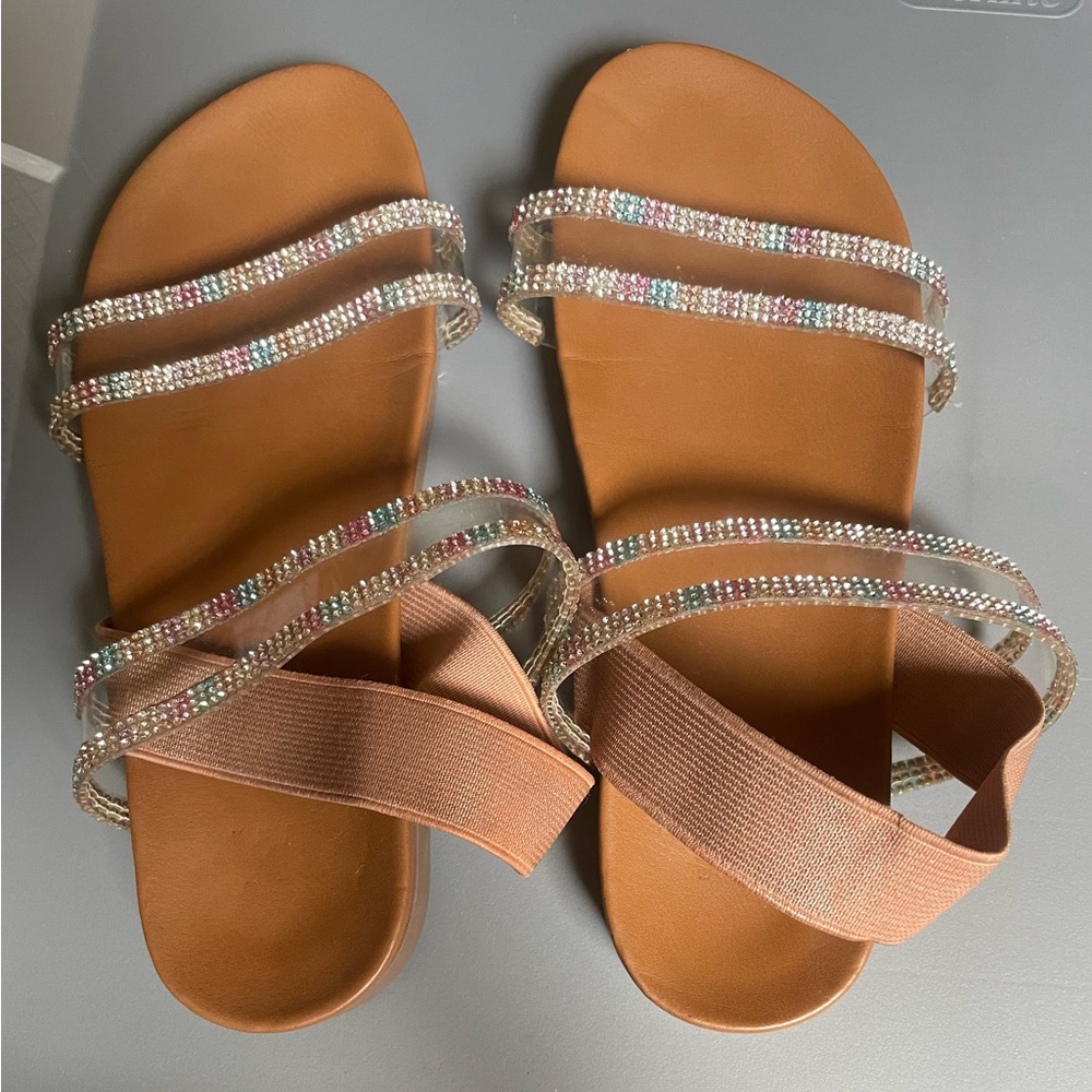 Stylish Girls Strappy Rhinestone Sandals. Slip on Size 4